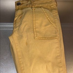 Yellow skinny  jeans!